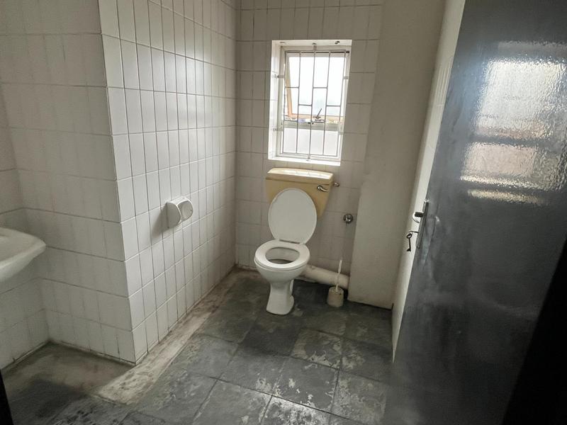 To Let Commercial Property for Rent in Montague Gardens Western Cape